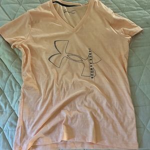 Women's Under Armor Pink T-Shirt Large